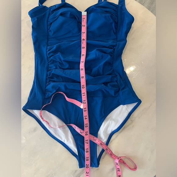 Ekouaer, Women’s, One Piece, Ruched, Swimsuit. - Picture 8 of 9